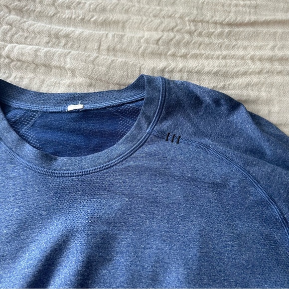 Lululemon Vent Tech Tshirt - Picture 4 of 5